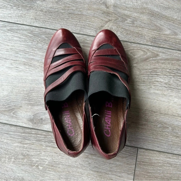 Chanii B Burgundy Pointed Toe Retro  Style Slip On Bootie - Picture 9 of 14